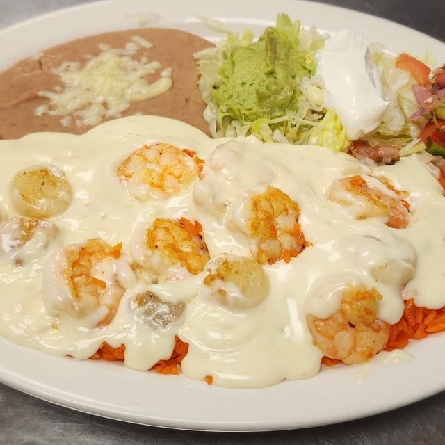 Los Tocayos.